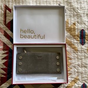 Hammitt 110 North Wallet Pew/Brushed Silver